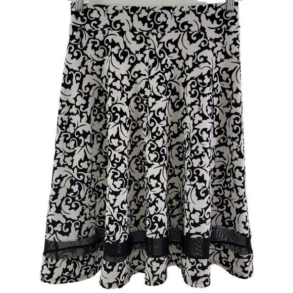 Faith and Joy Dresses & Skirts - Monteau Faith and Joy Black and White Paisley Print Women’s Size Large Skirt